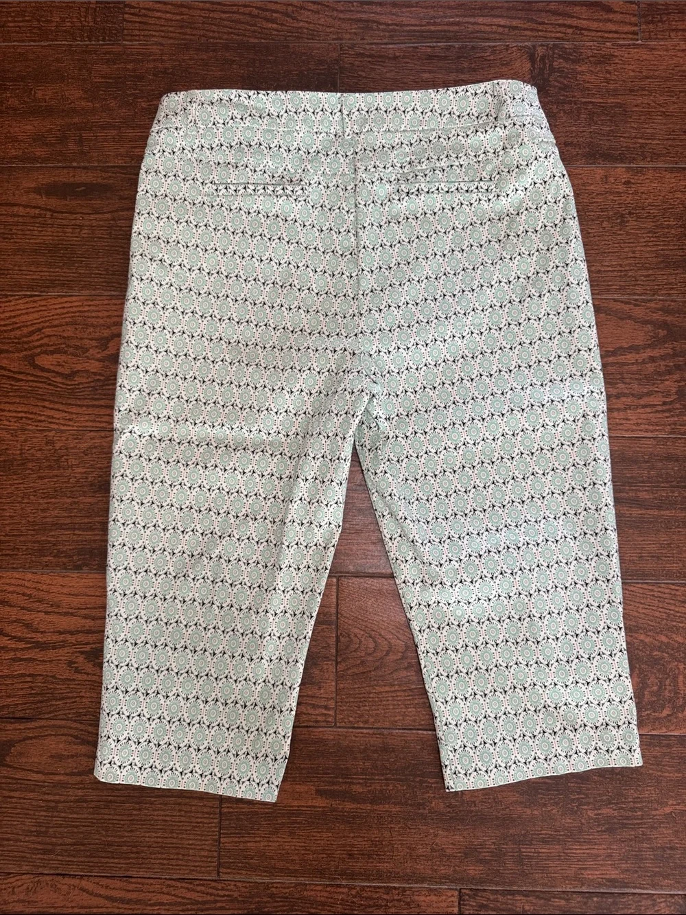 89th & Madison lightweight patterned